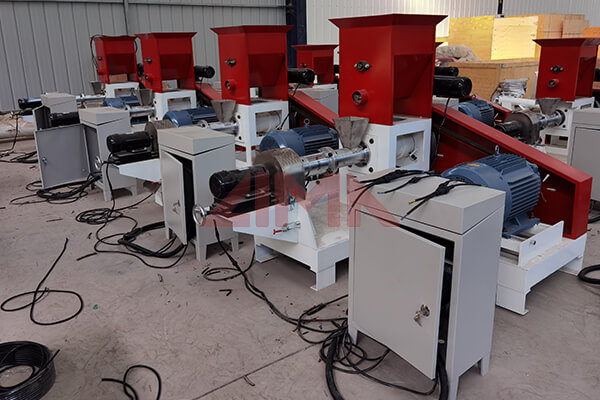 Fish Feed Pellet Mill/Puffed Fish Feed Extruder Manufacturer